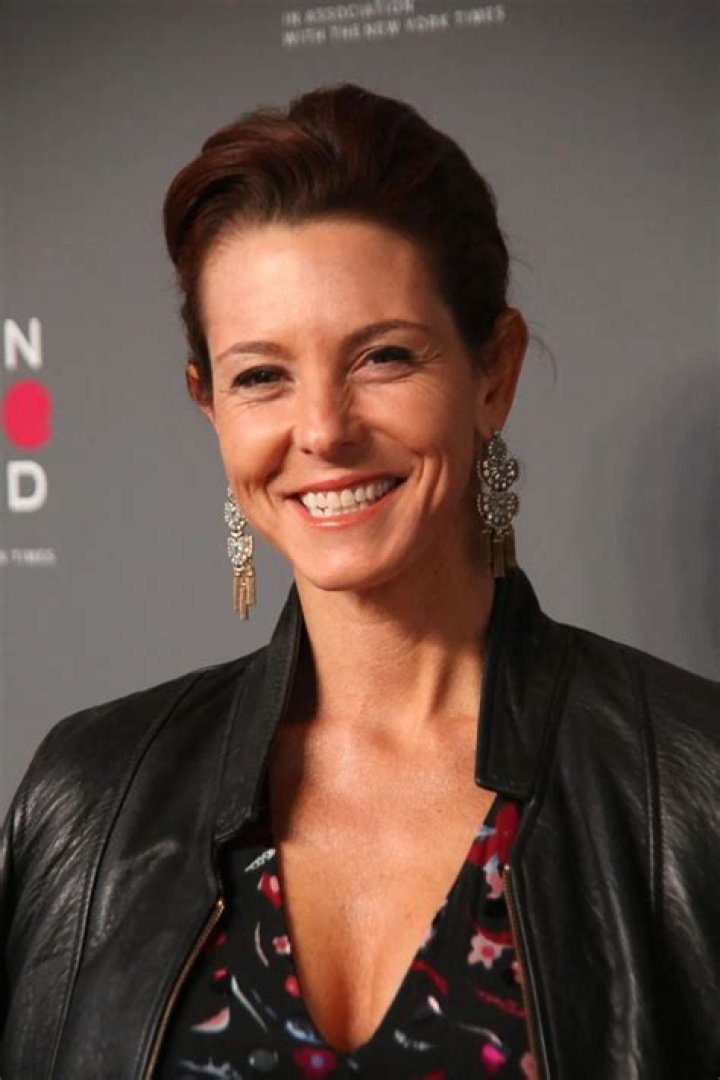 AJ Langer (tvactress) Wiki,Age,Birthday,Biography,Height,Net Worth ..