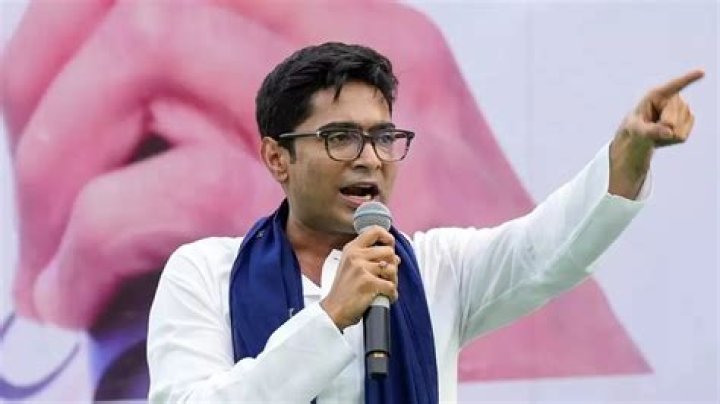 Abhishek Banerjee: Movie Actor Detailed Bio, Age, Birthday, & Height Insights and more