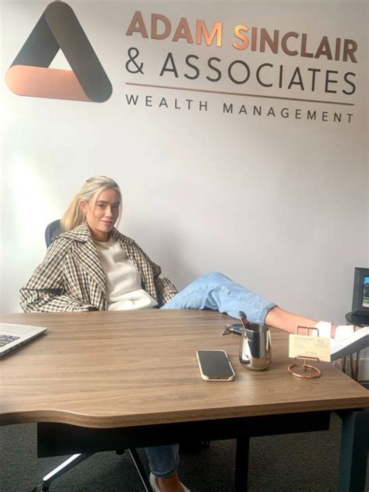 Adam Sinclair (tvactor) Wiki,Age,Birthday,Biography,Height,Net Worth ..