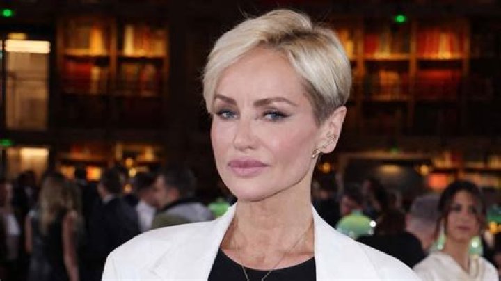 Adriana Karembeu (model) Wiki,Age,Birthday,Biography,Height,Net Worth ..