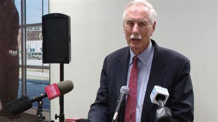 Alex Rayburn - Bio, Age, Wiki, Facts and Family