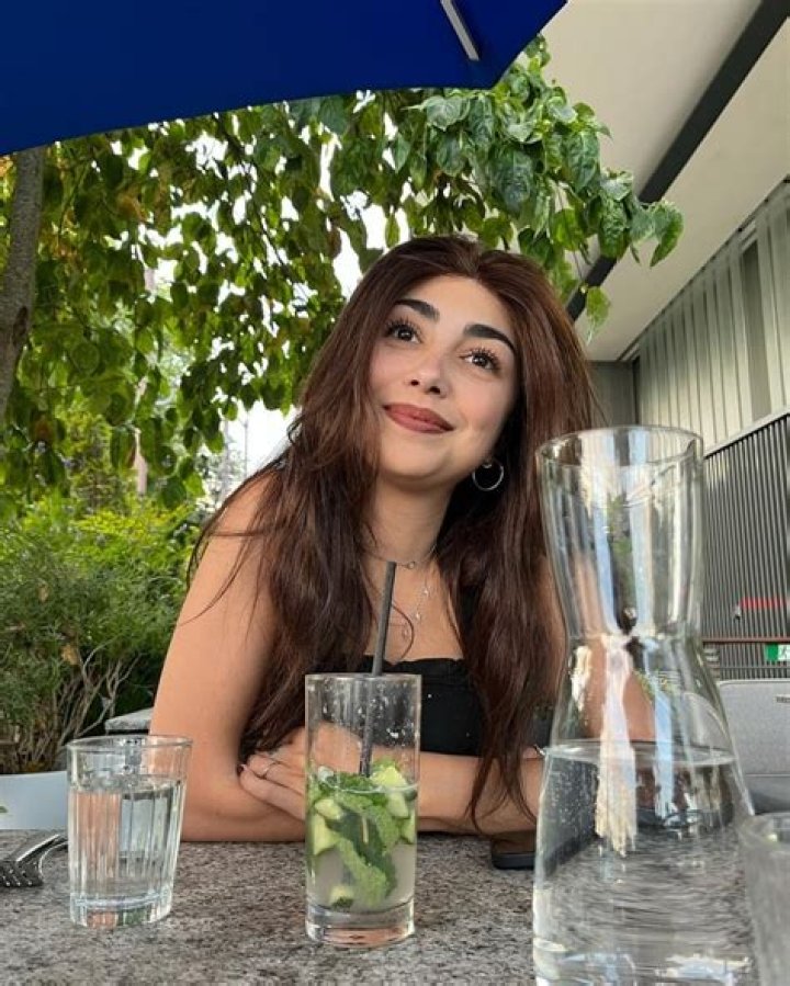 Alexa Mansour - Bio, Age, Wiki, Facts and Family