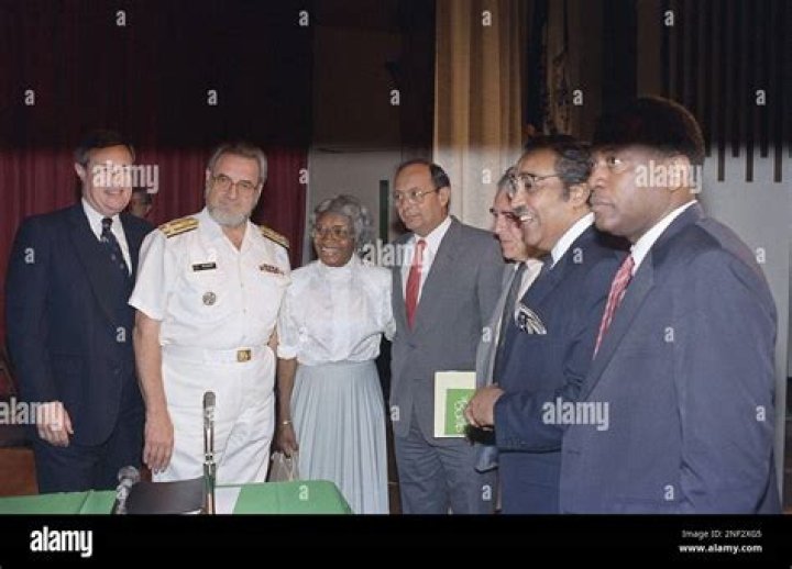 Alfonse D'Amato (politician) Wiki,Age,Birthday,Biography,Height,Net Worth ..