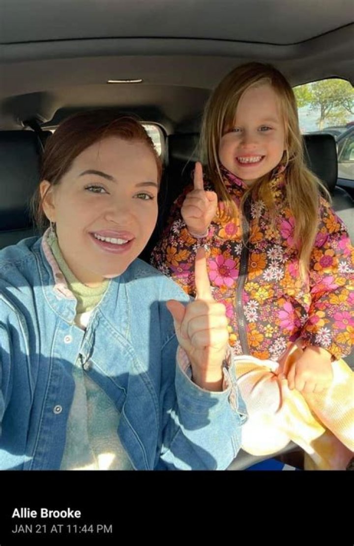 Allie Brooke (youtubestar) Wiki,Age,Birthday,Biography,Height,Net Worth ..