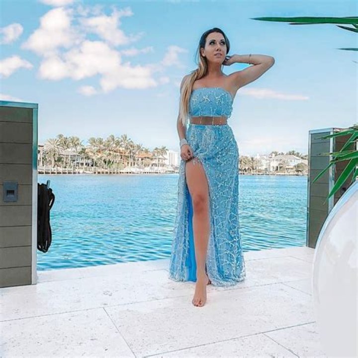 Angie Bellemare - Bio, Age, Wiki, Facts and Family