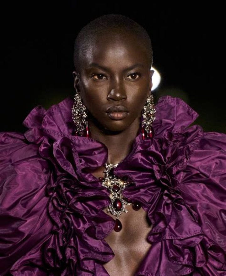 Anok Yai (model) Wiki,Age,Birthday,Biography,Height,Net Worth ..