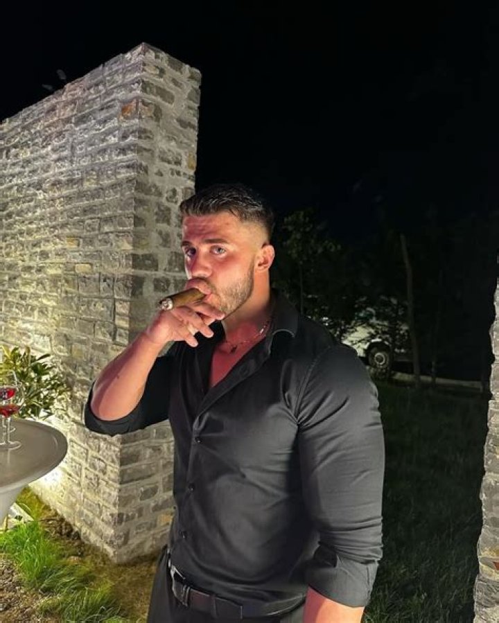 Arban Dili (instagramstar) Wiki,Age,Birthday,Biography,Height,Net Worth ..