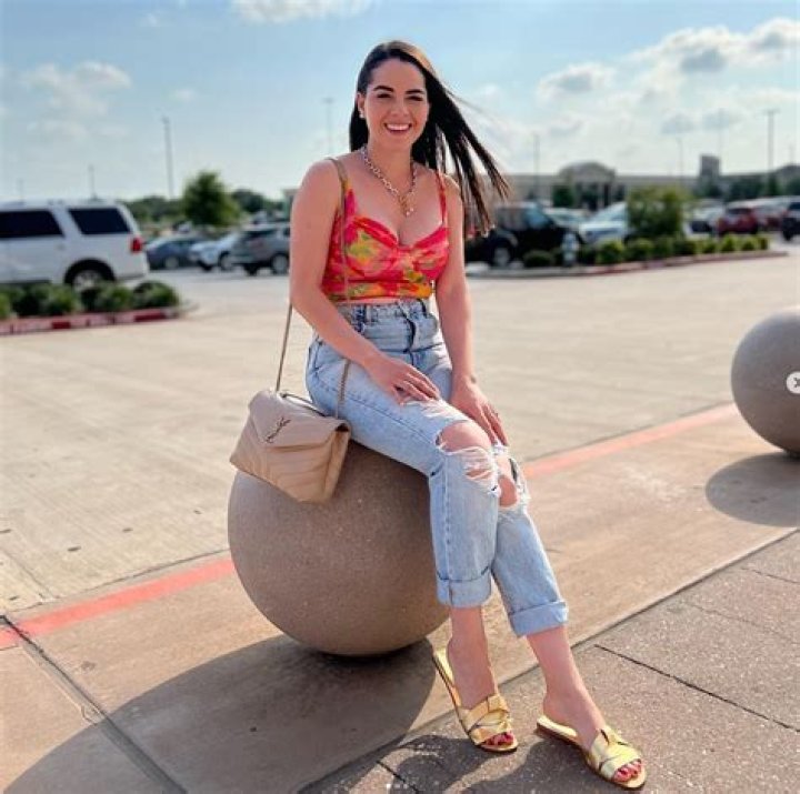 Arely Tellez - Bio, Age, Wiki, Facts and Family