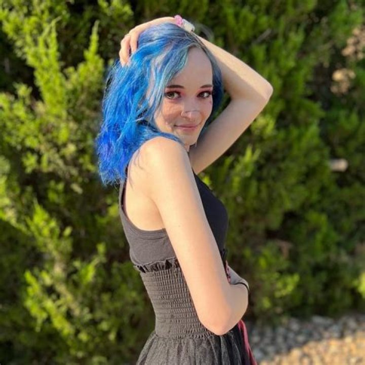 Arin Knox (tiktokstar) Wiki,Age,Birthday,Biography,Height,Net Worth ..