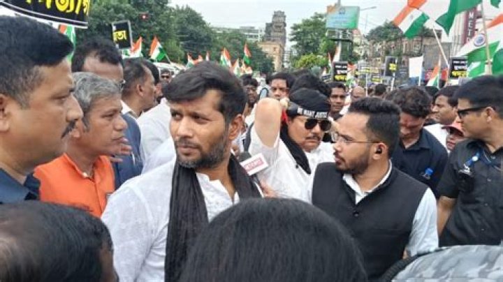 Ashok Dinda - Bio, Age, height, Wiki, Facts and Family