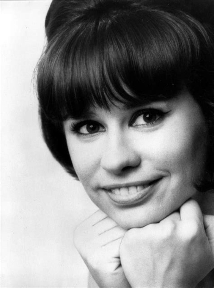 Astrud Gilberto (worldmusicsinger) Wiki,Age,Birthday,Biography,Height,Net Worth ..
