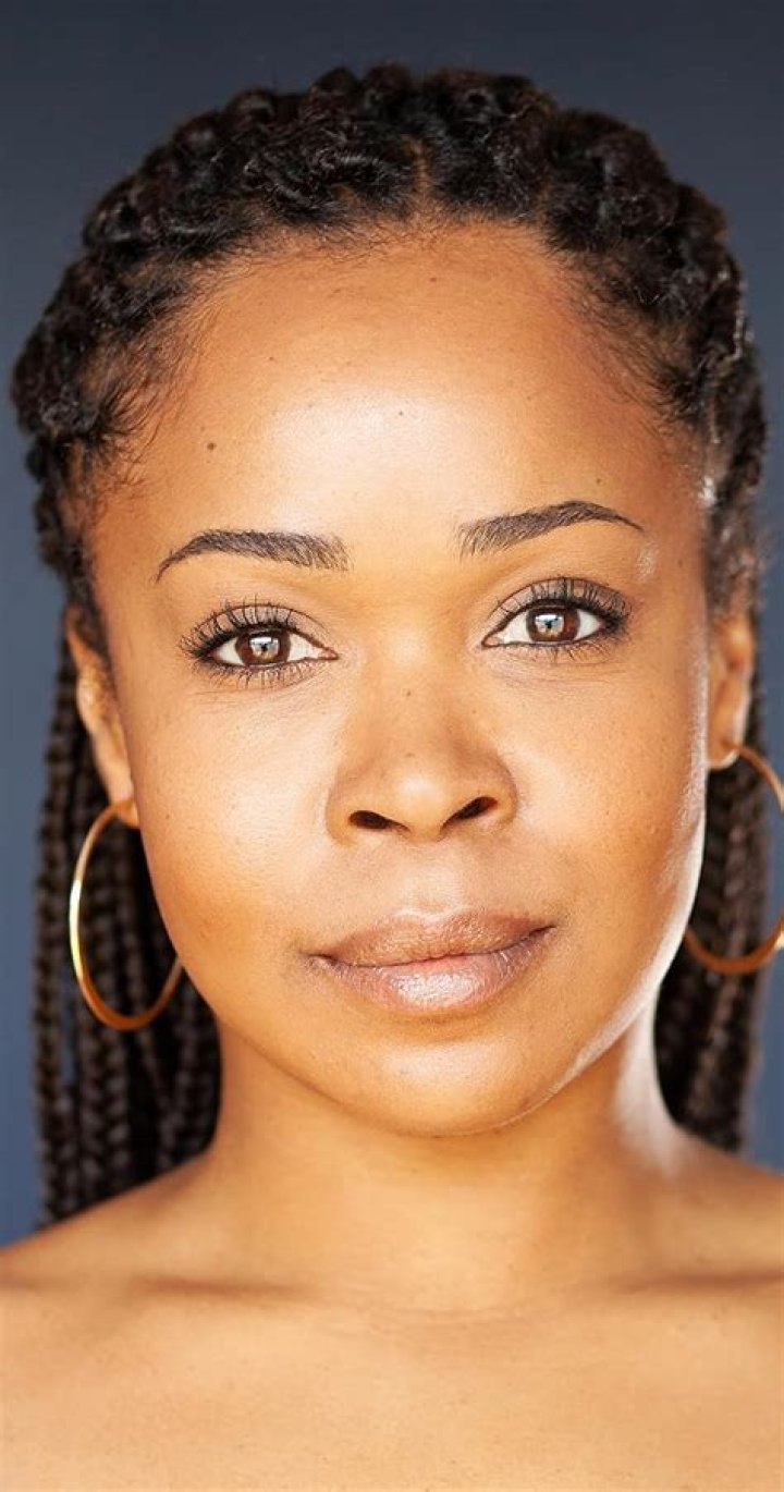 Azuka Oforka - Bio, Age, Wiki, Facts and Family