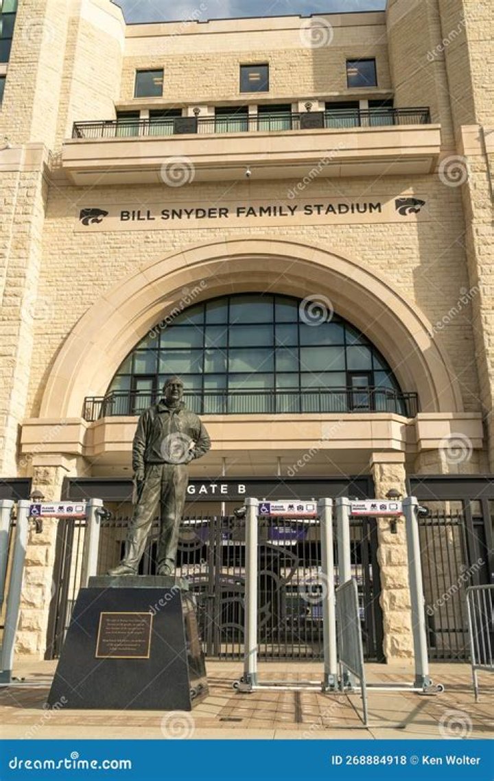 Bill Snyder - Bio, Age, net worth, Wiki, Facts and Family