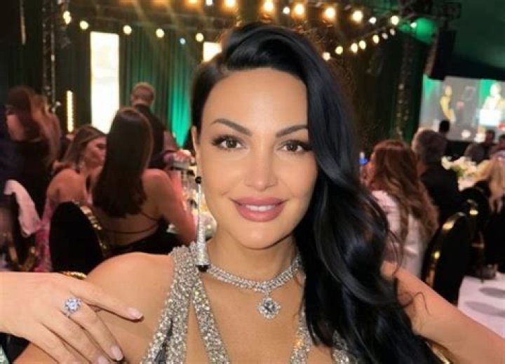 Bleona Qereti - Bio, Age, Wiki, Facts and Family