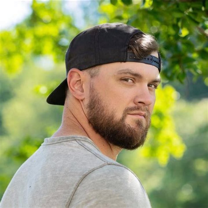 Brandon Davis - Bio, Age, Wiki, Facts and Family