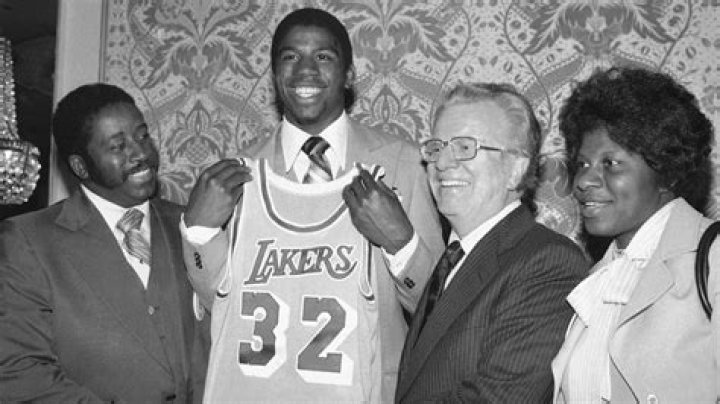 Brian d'Arcy James - Bio, Age, Wiki, Facts and Family