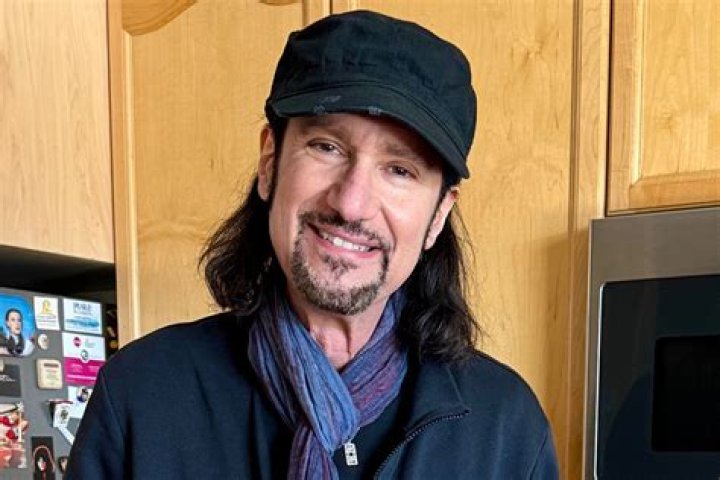 Bruce Kulick - Bio, Age, net worth, height, Wiki, Facts and Family