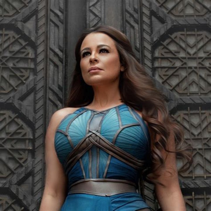 Carole Samaha - Bio, Age, Wiki, Facts and Family