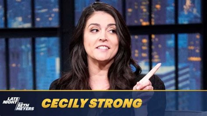 Cecily Strong - Bio, Age, Wiki, Facts and Family
