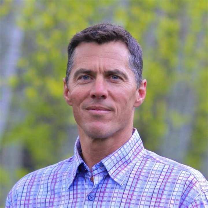 Chris Lane - Bio, Age, net worth, Wiki, Facts and Family