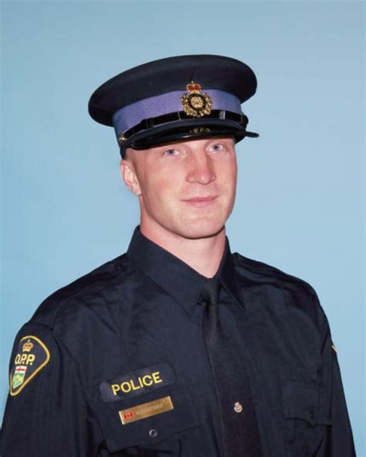 Chris Smith - Bio, Age, net worth, Wiki, Facts and Family