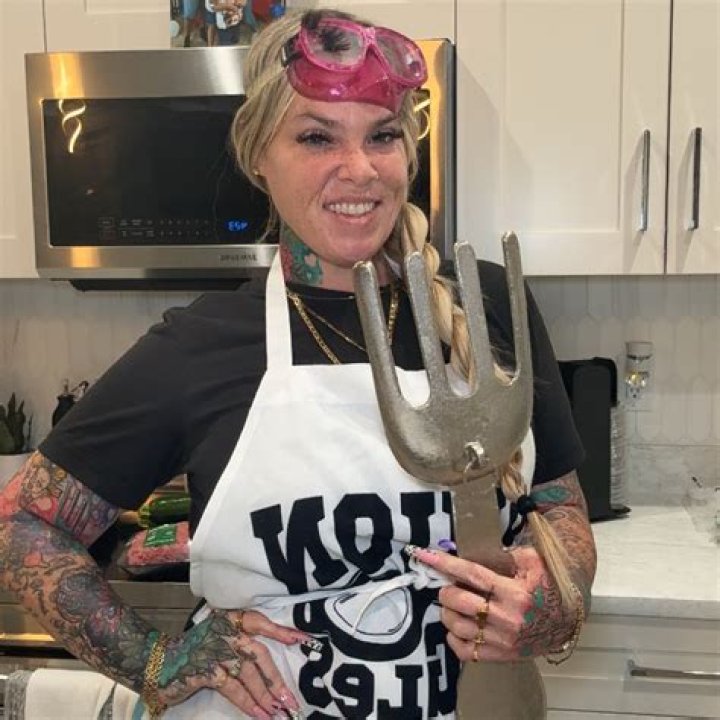 Christine Thornton: TikTok Star Detailed Bio, Age, Birthday, & Height Insights and more