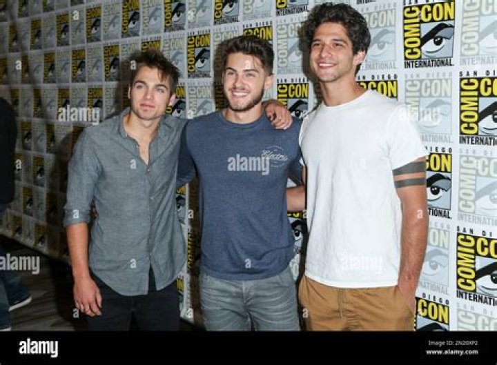 Cody Christian - Bio, Age, height, weight, Wiki, Facts and Family