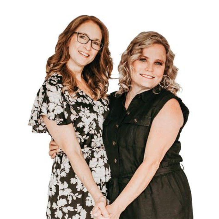 Cynthia Dale - Bio, Age, Wiki, Facts and Family