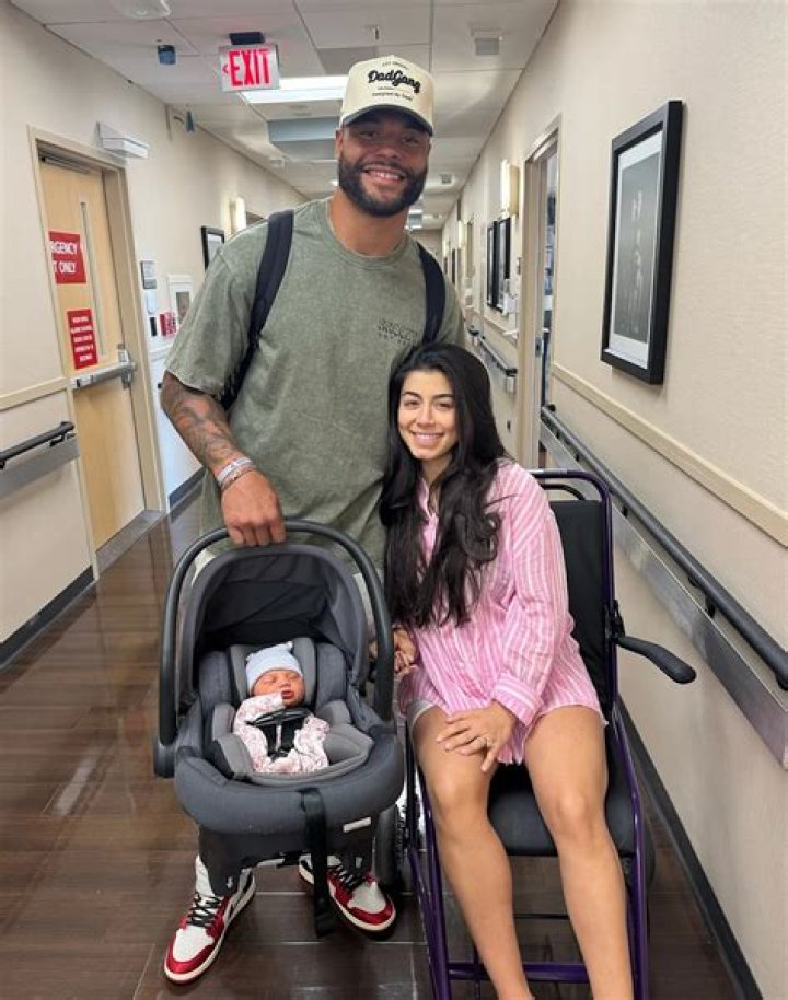 Dak Prescott - Bio, Age, net worth, height, Wiki, Facts and Family