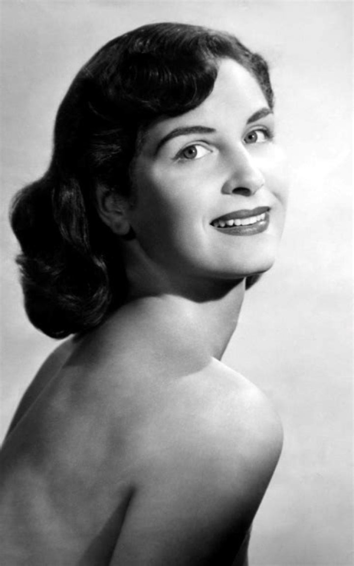 Daphne Selfe - Bio, Age, Wiki, Facts and Family