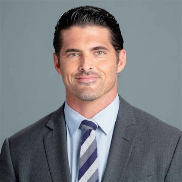 David Carr - Bio, Age, net worth, siblings, height, Wiki, Facts and Family