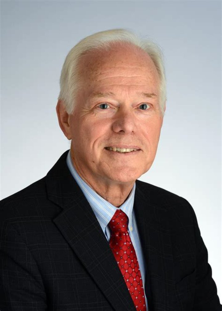 Dean Jones - Bio, Age, Wiki, Facts and Family