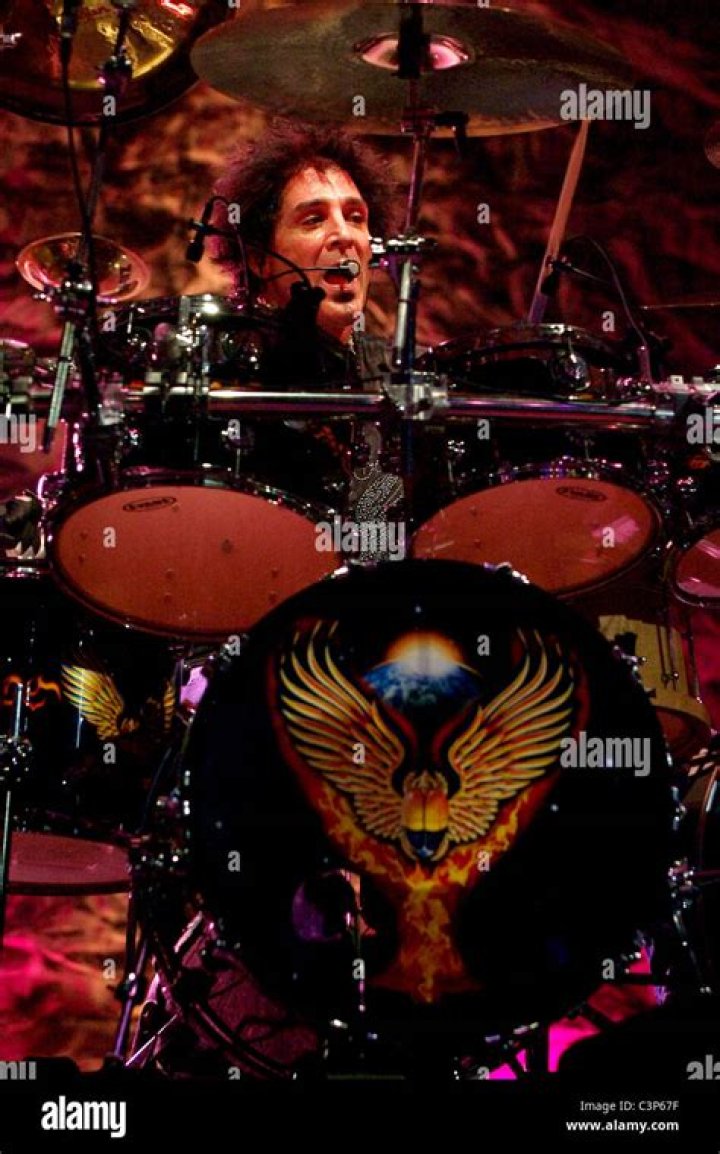 Deen Castronovo - Bio, Age, net worth, Wiki, Facts and Family