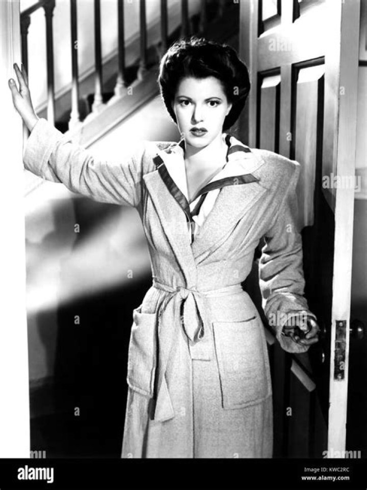 Diana Barrymore - Bio, Age, Wiki, Facts and Family
