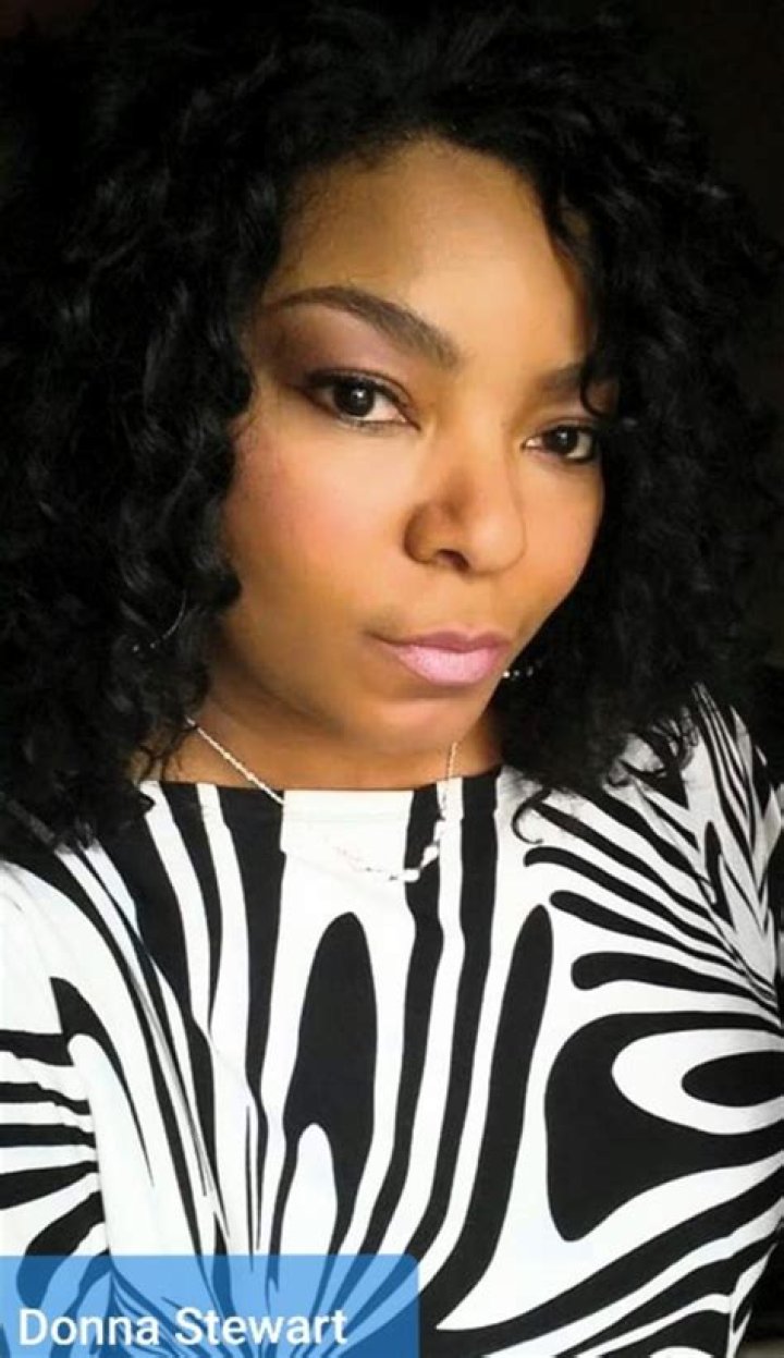 Donna Stewart (actress)-Wiki, Age, Net Worth, Biography , Spotify, TikTok, Facebook, Facts and Family