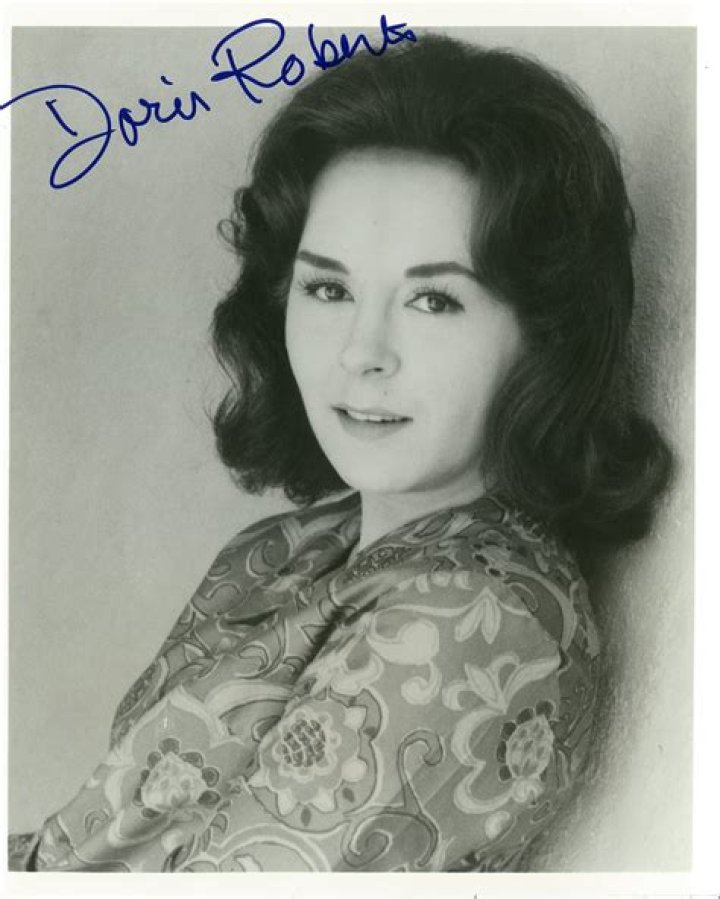 Doris Roberts - Bio, Age, Wiki, Facts and Family