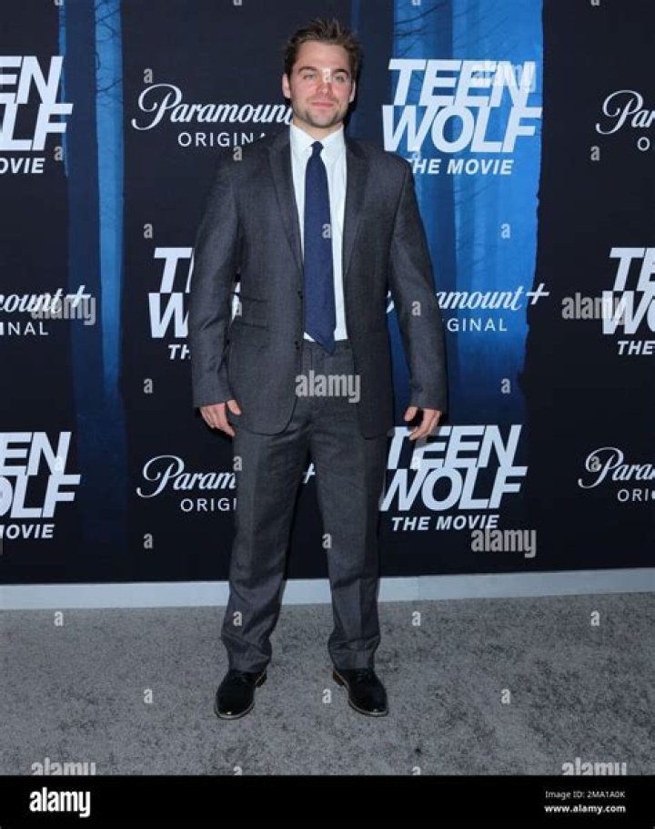 Dylan Sprayberry - Bio, Age, net worth, Wiki, Facts and Family