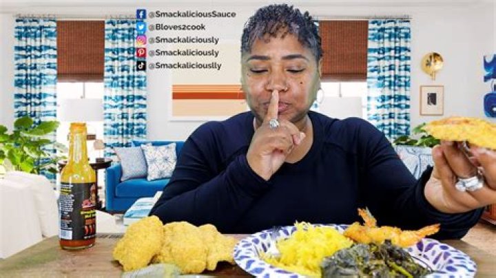 Eat with Que - Bio, Age, Wiki, Facts and Family