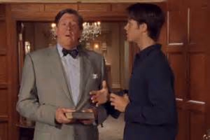 Edward Herrmann - Bio, Age, net worth, height, Wiki, Facts and Family