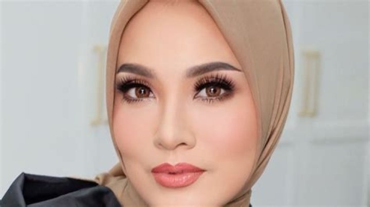 Elma Theana - Bio, Age, Wiki, Facts and Family