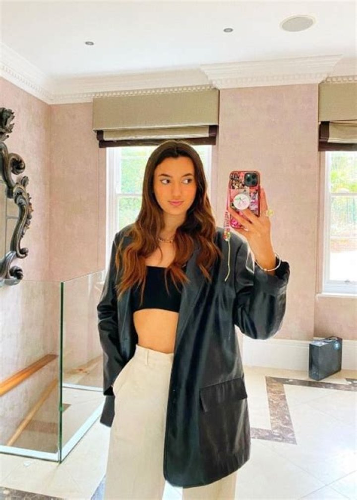 Eloise Fouladgar - Bio, Age, Wiki, Facts and Family