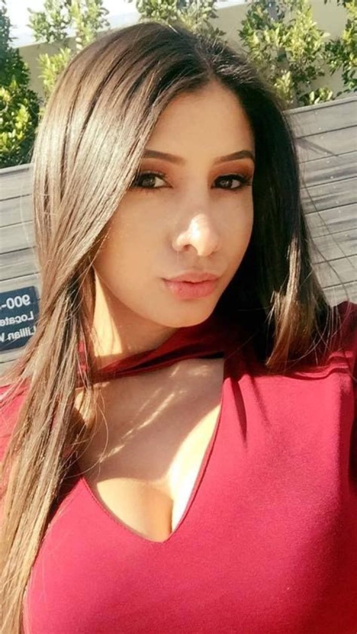 Elsa Galvan - Bio, Age, Wiki, Facts and Family