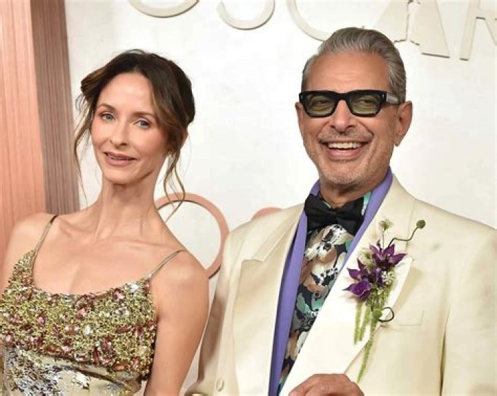 Emilie Livingston - Bio, Age, Wiki, Facts and Family