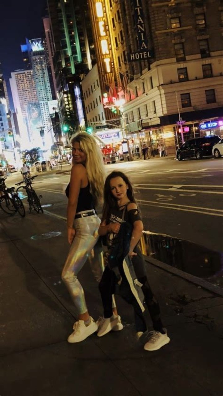 Erin Everly - Bio, Age, Wiki, Facts and Family