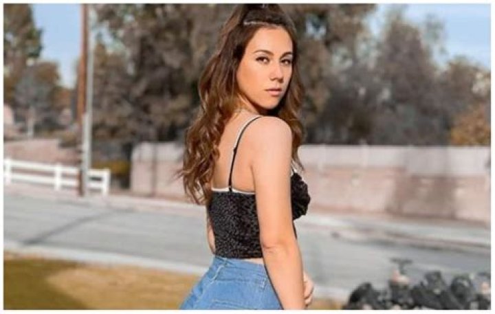 Esthalla Ortiz: YouTube Star Detailed Bio, Age, Birthday, & Height Insights and more