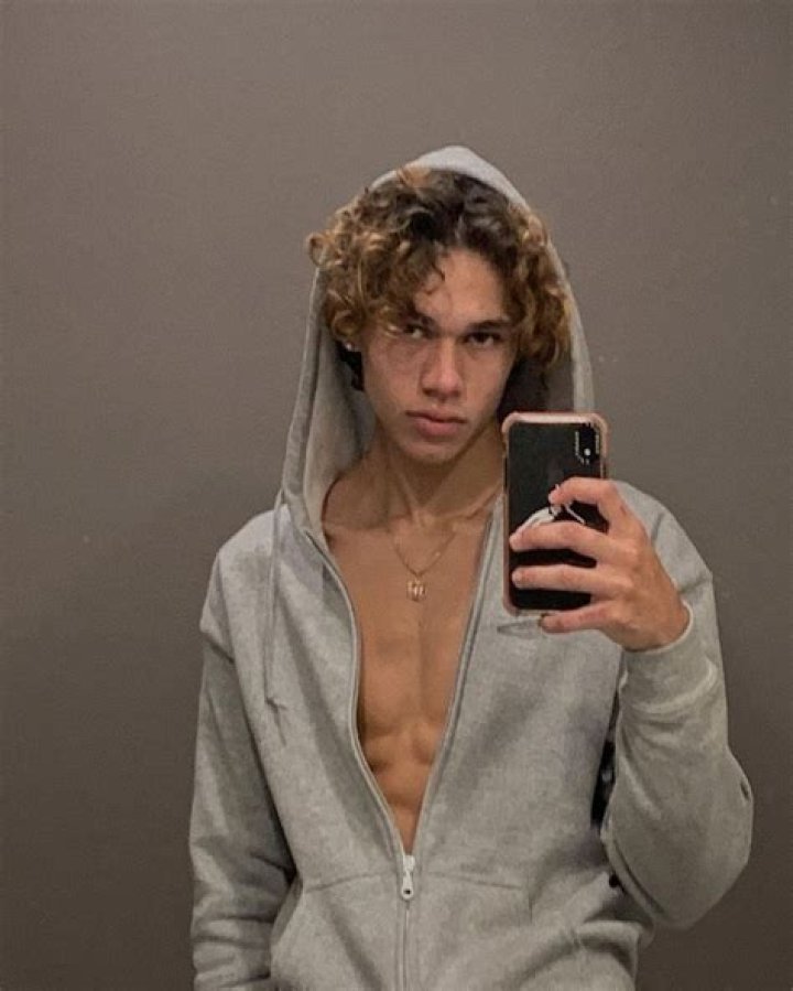 Ethan Fair - Bio, Age, height, weight, Wiki, Facts and Family