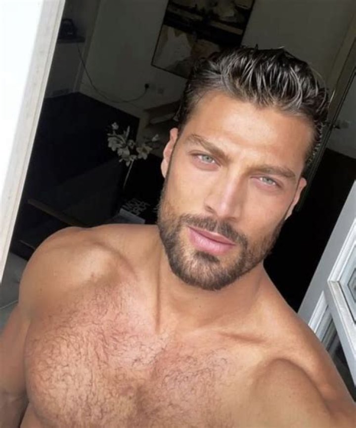 Fabrizio Brienza - Bio, Age, height, Wiki, Facts and Family