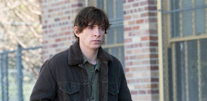 Fionn Whitehead - Bio, Age, siblings, height, weight, Wiki, Facts and Family