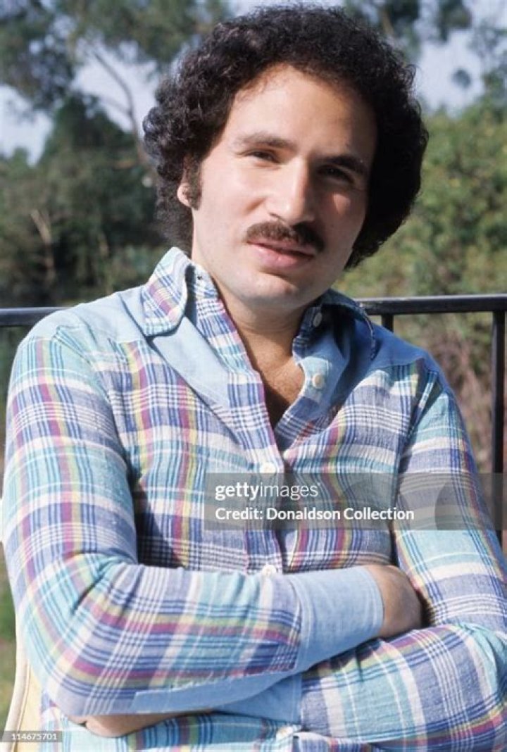 Gabe Kaplan - Bio, Age, net worth, height, Wiki, Facts and Family
