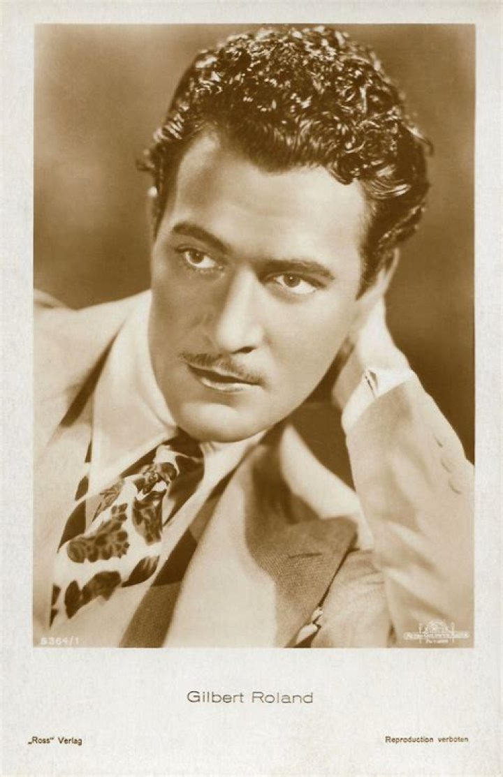 Gilbert Roland - Bio, Age, Wiki, Facts and Family